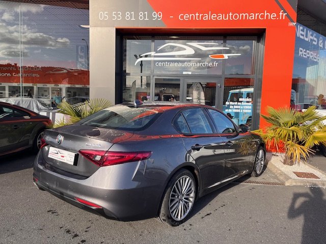 Alfa Romeo Giulia - Photo 2