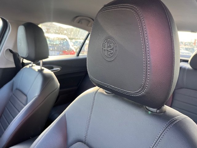 Alfa Romeo Giulia - Photo 26