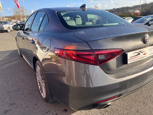 Alfa Romeo Giulia - Photo 36