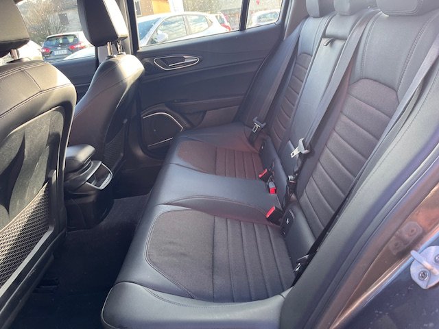 Alfa Romeo Giulia - Photo 7