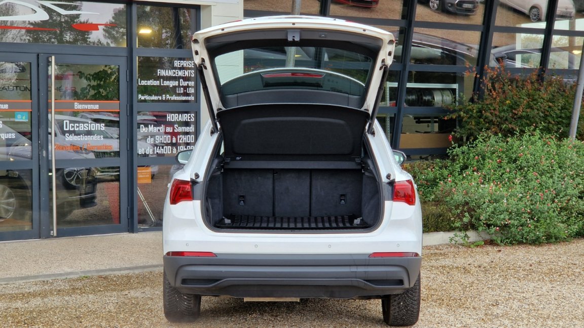 Audi Q3 - Photo 20