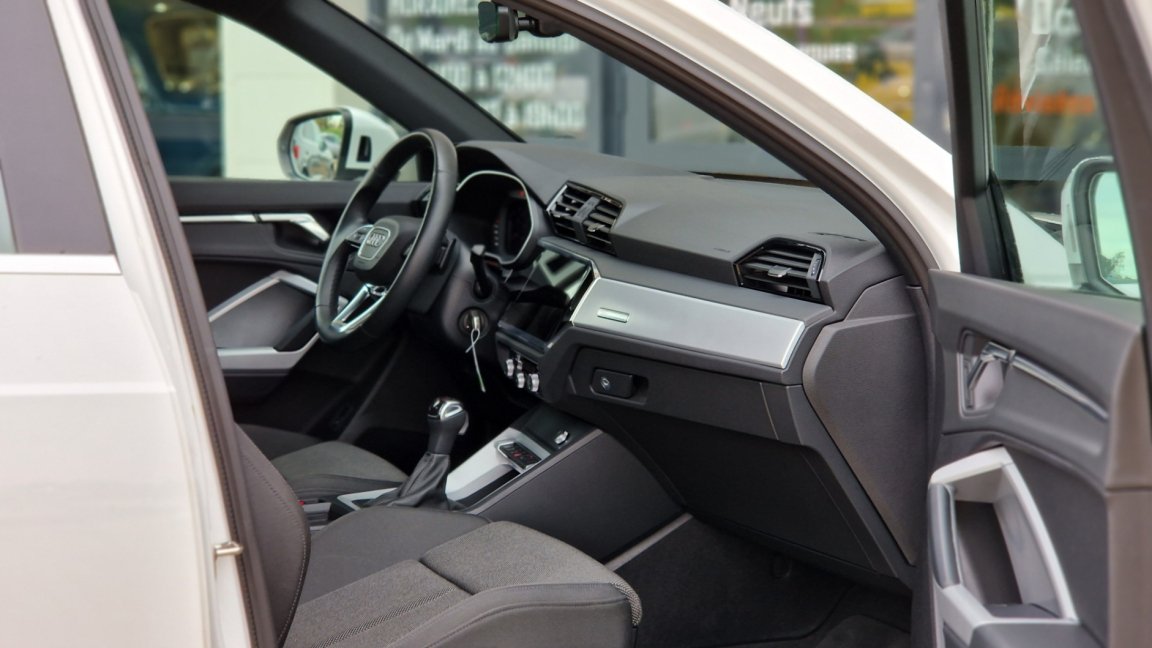 Audi Q3 - Photo 27