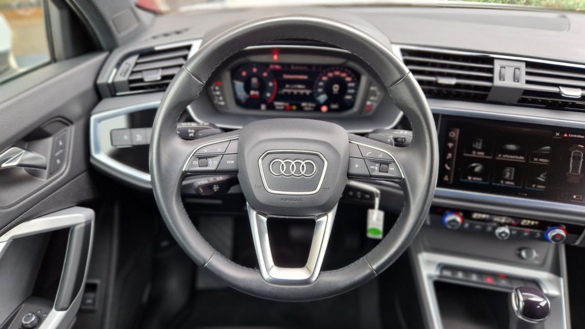 Audi Q3 - Photo 33