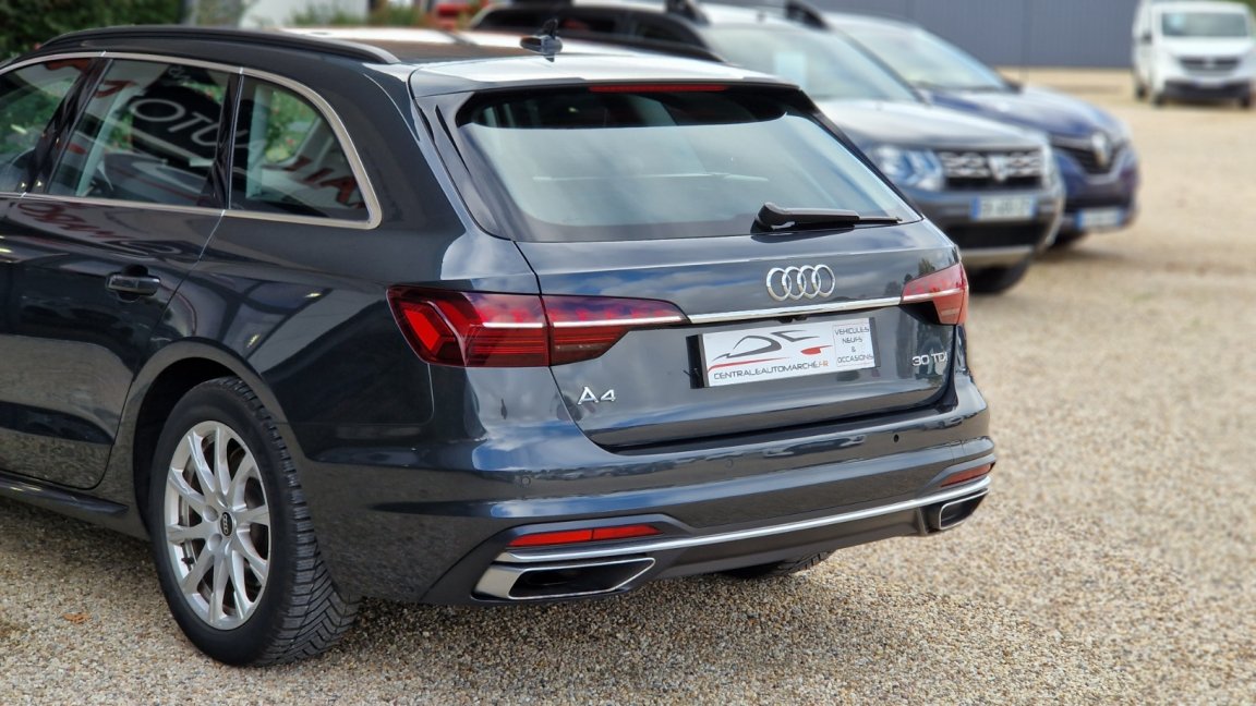 Audi A4 Avant - Photo 15