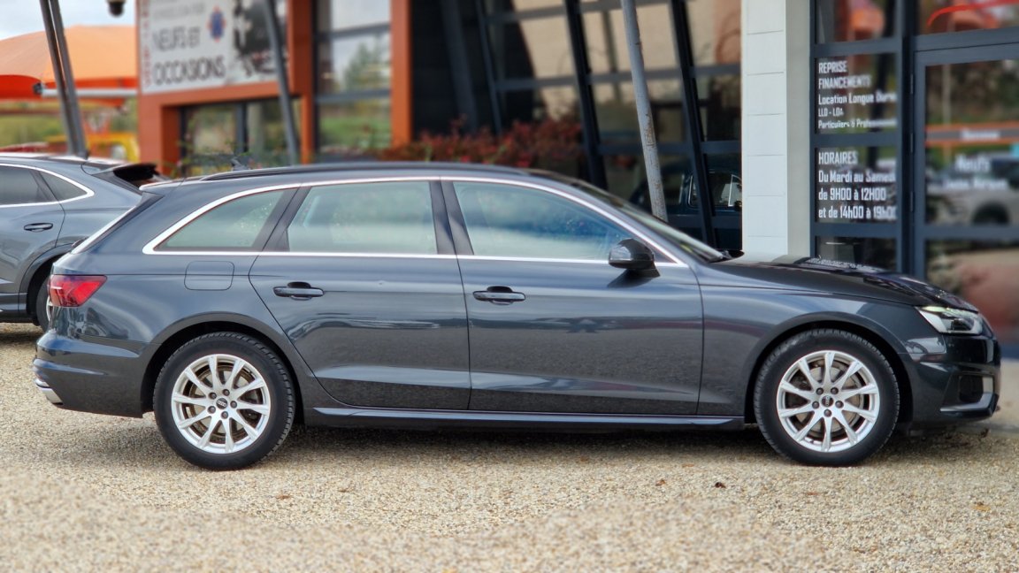 Audi A4 Avant - Photo 10