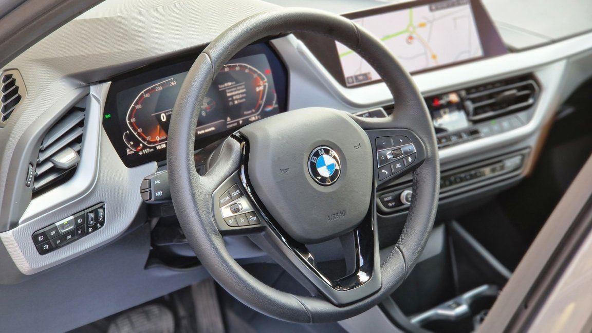 BMW Série 1 - Photo 44