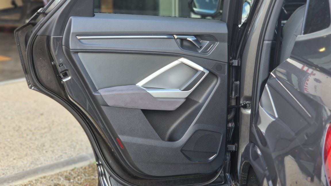 Audi Q3 Sportback - Photo 22