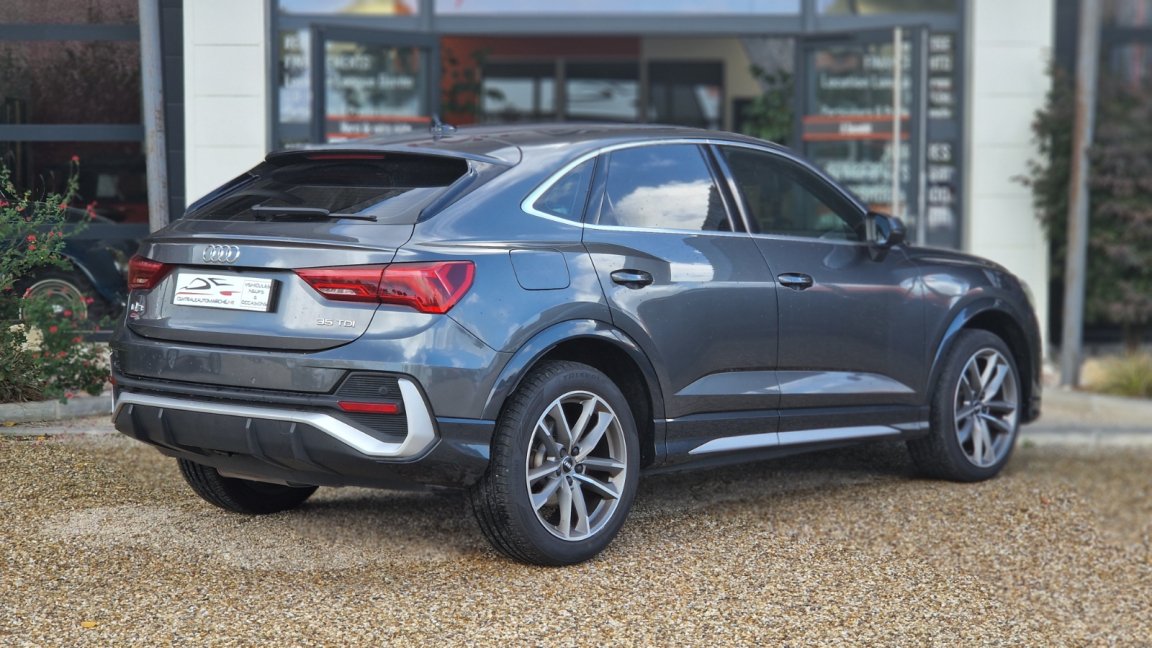 Audi Q3 Sportback - Photo 9