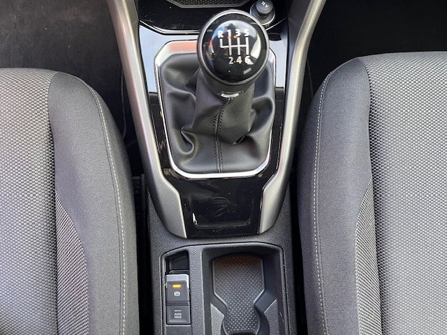 Volkswagen T-Roc - Photo 16