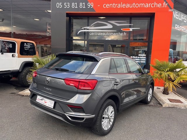 Volkswagen T-Roc - Photo 2