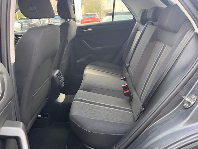 Volkswagen T-Roc - Photo 26