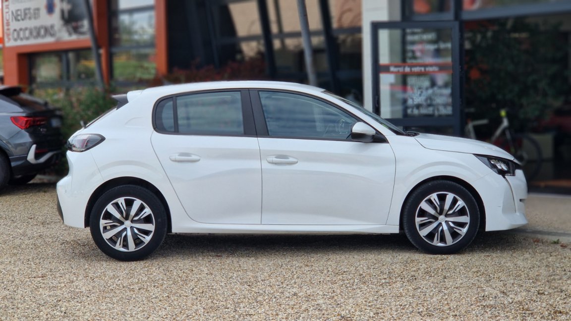 Peugeot 208 - Photo 16