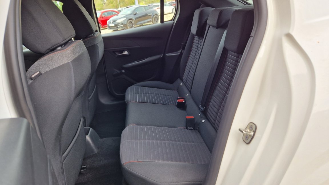 Peugeot 208 - Photo 18