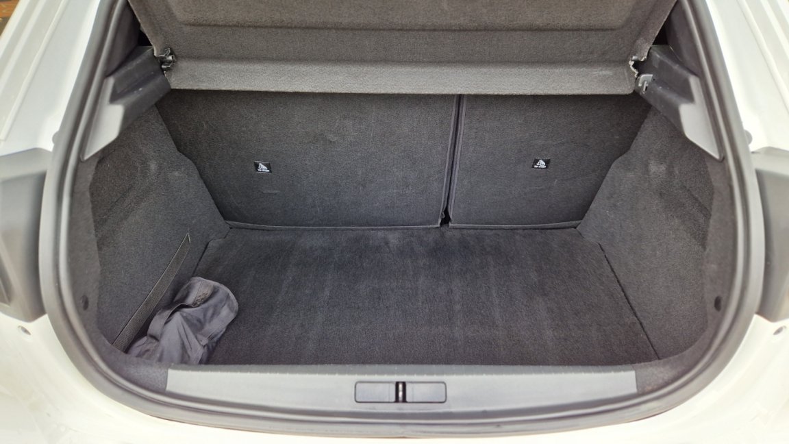 Peugeot 208 - Photo 27