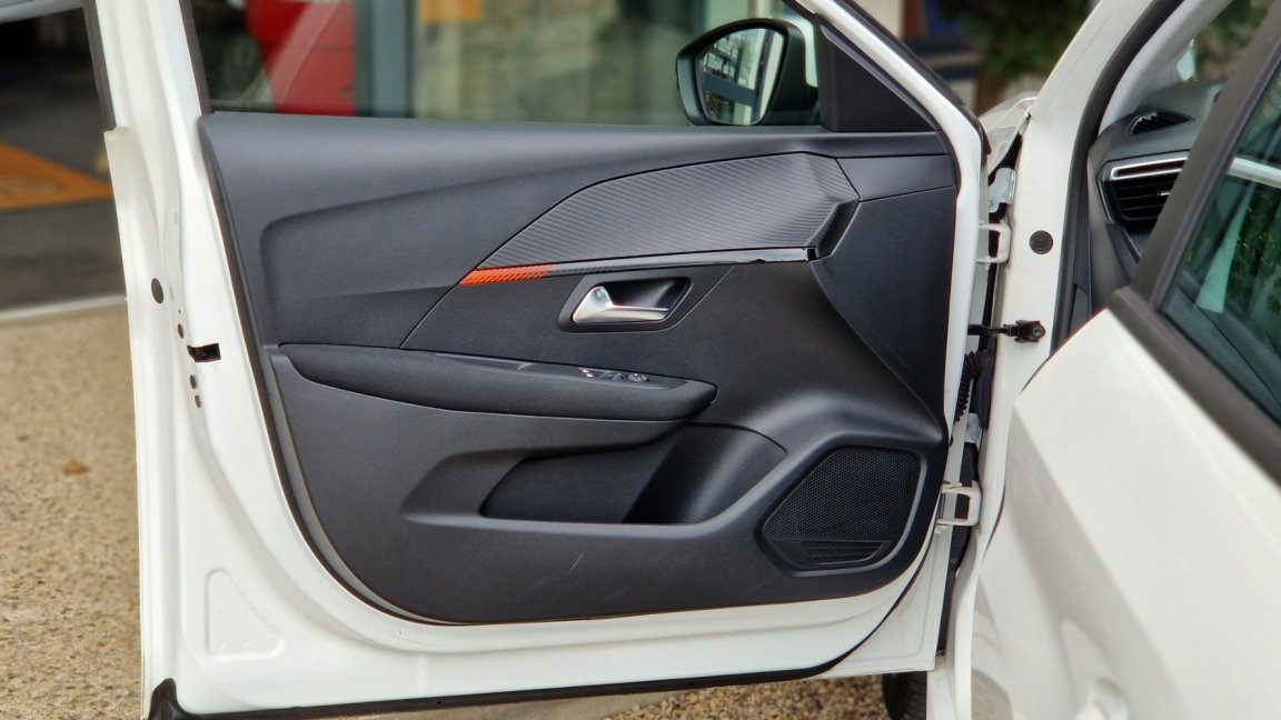 Peugeot 208 - Photo 33