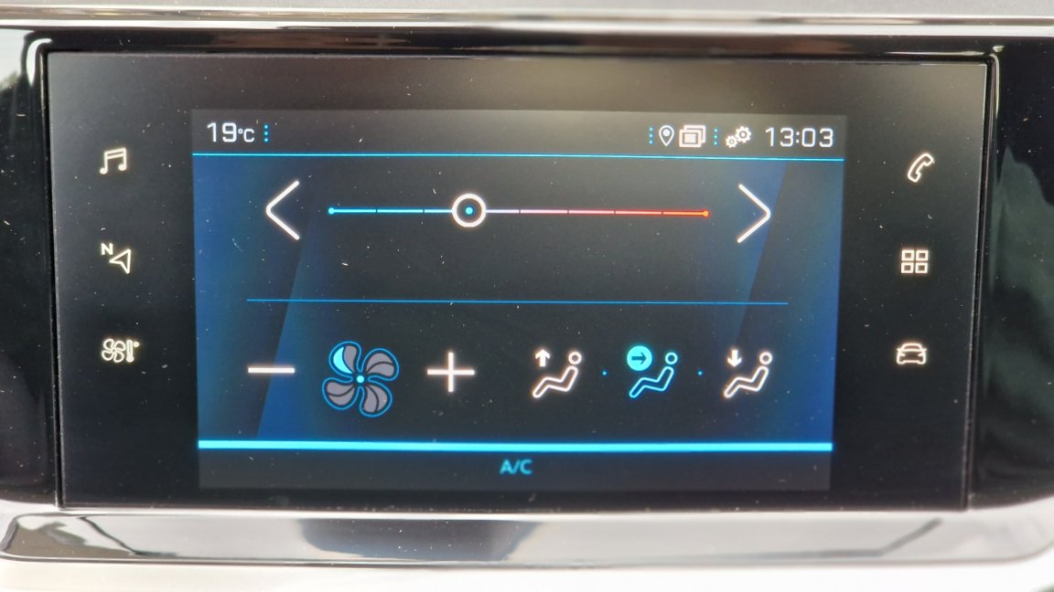 Peugeot 208 - Photo 49