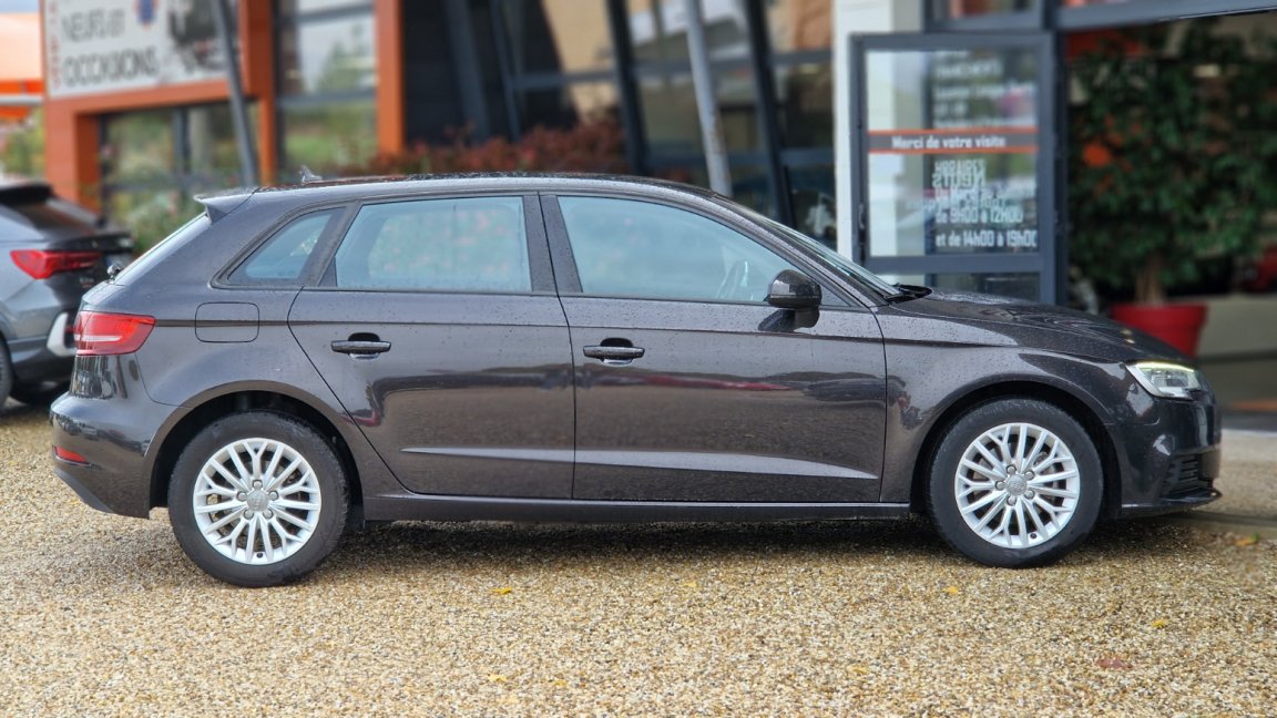 Audi A3 sportback - Photo 11