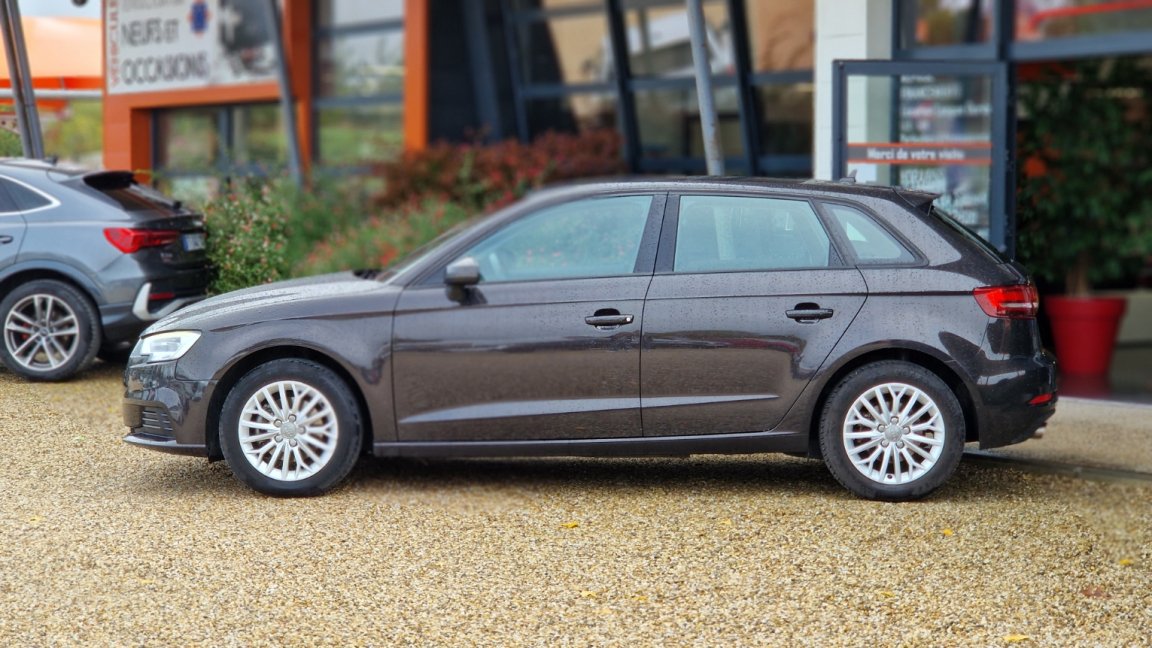 Audi A3 sportback - Photo 3