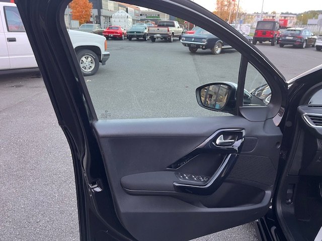 Peugeot 208 - Photo 29