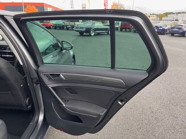 Volkswagen Golf - Photo 31