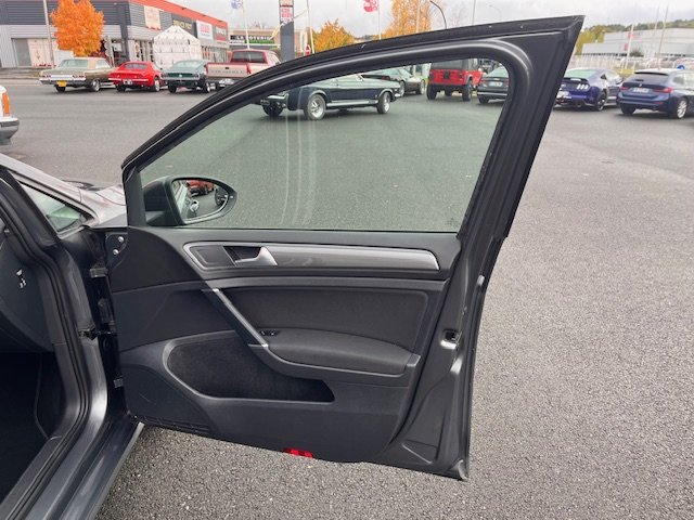 Volkswagen Golf - Photo 33