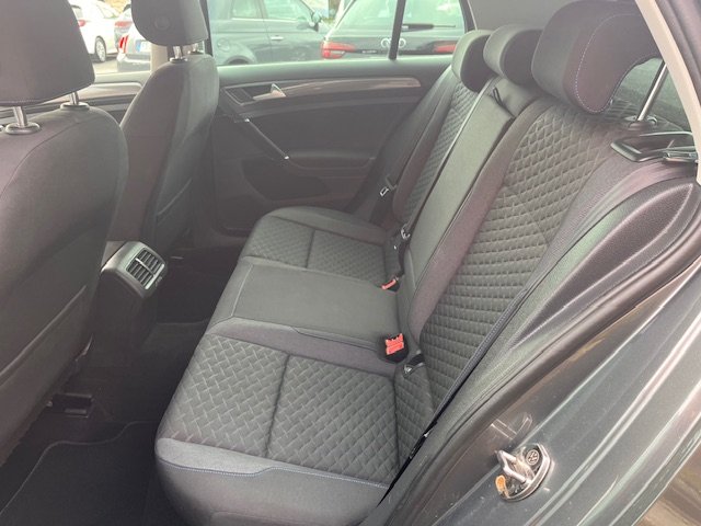 Volkswagen Golf - Photo 35