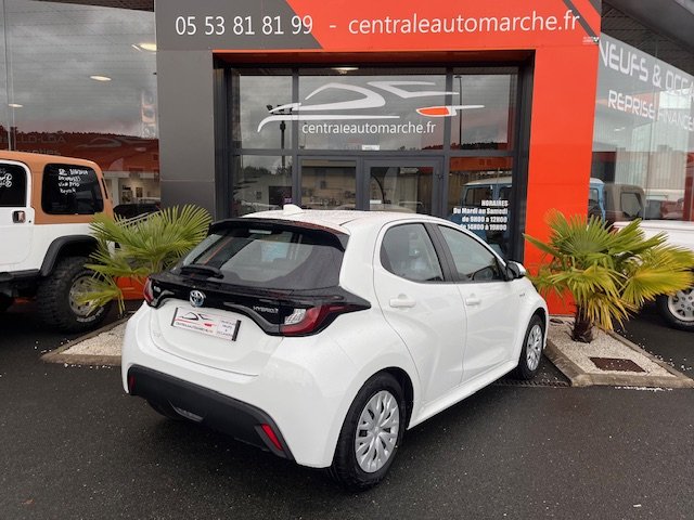 Toyota Yaris - Photo 2