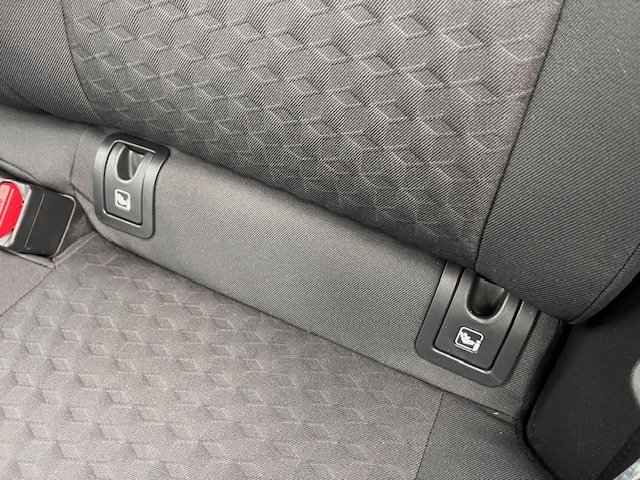 Toyota Yaris - Photo 33