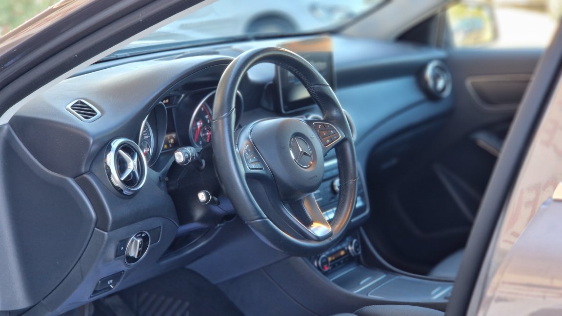 Mercedes Gla - Photo 17