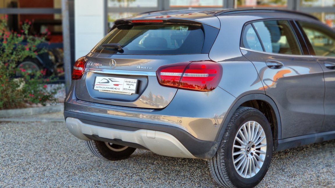 Mercedes Gla - Photo 28