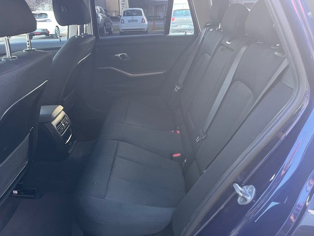 BMW 318d - Photo 29