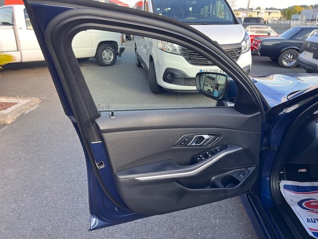 BMW 318d - Photo 31