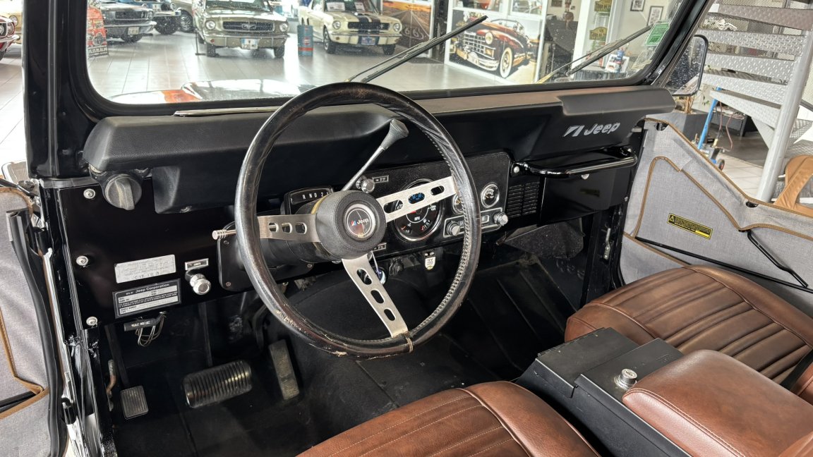Jeep CJ - Photo 15