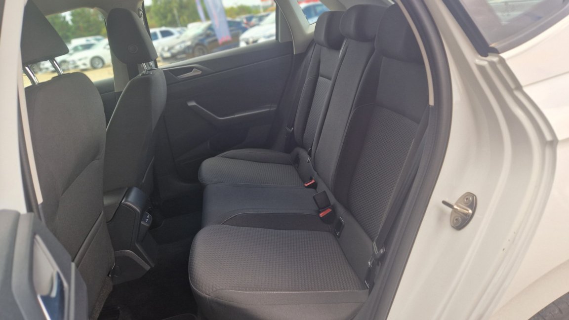 Volkswagen Polo - Photo 14