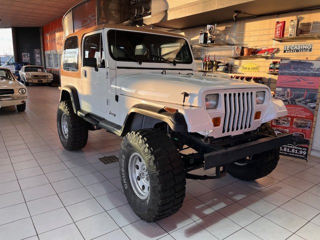 Jeep Wrangler - Photo 1