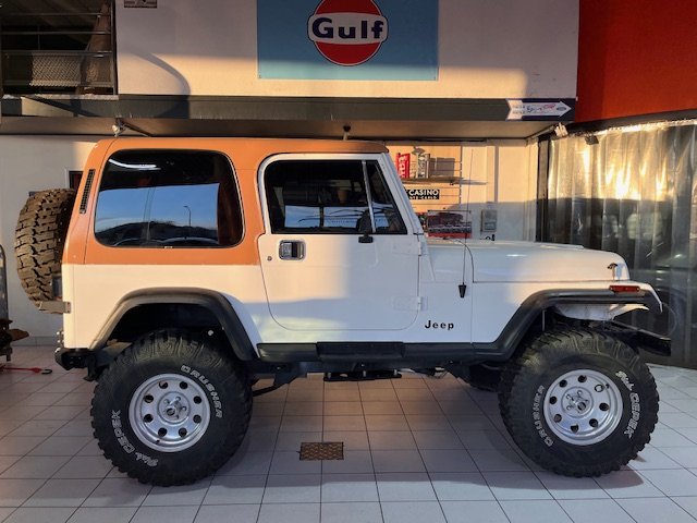 Jeep Wrangler - Photo 4