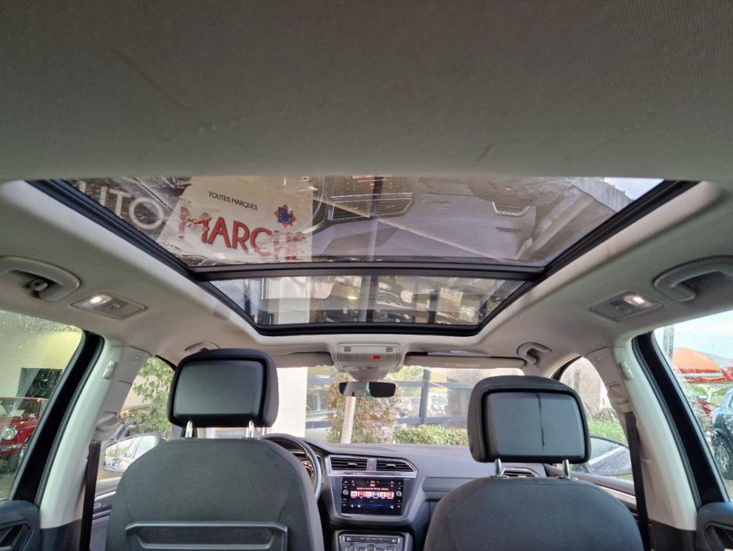 Volkswagen Tiguan - Photo 19