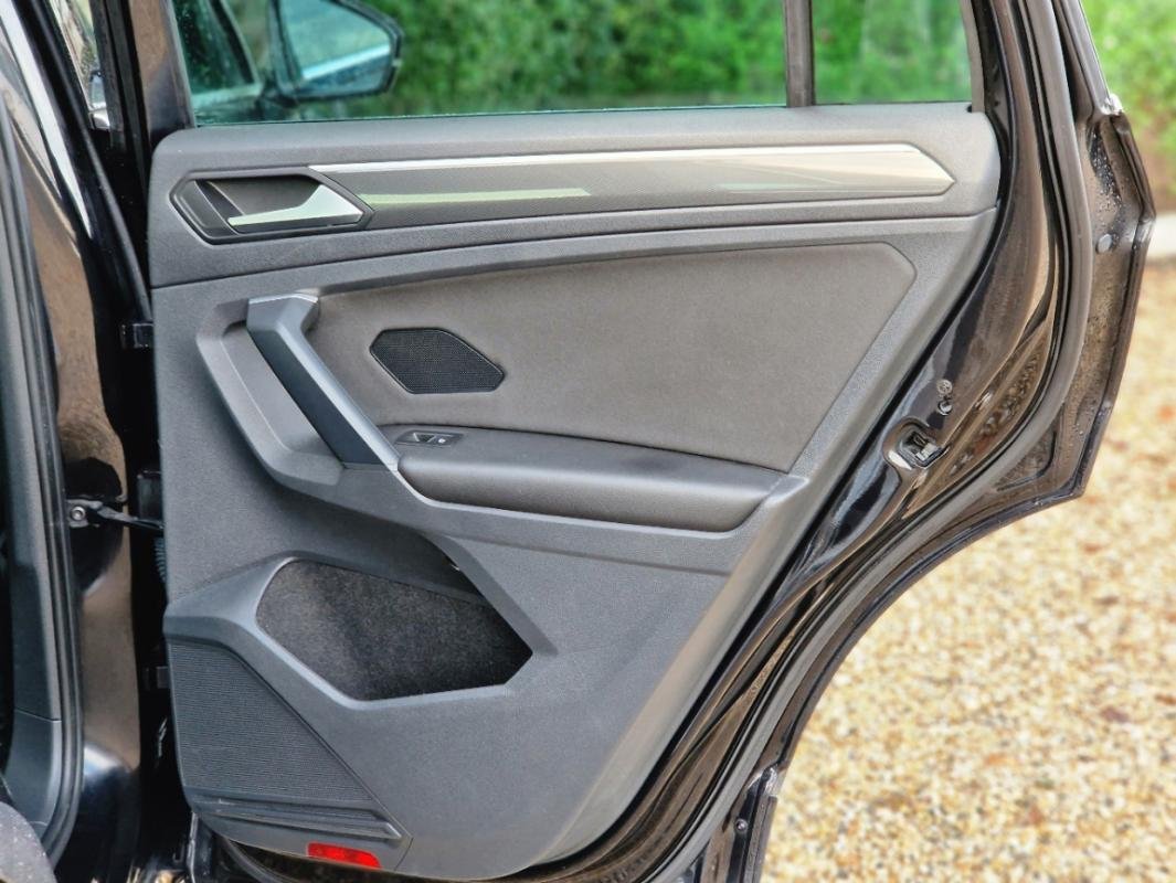 Volkswagen Tiguan - Photo 28