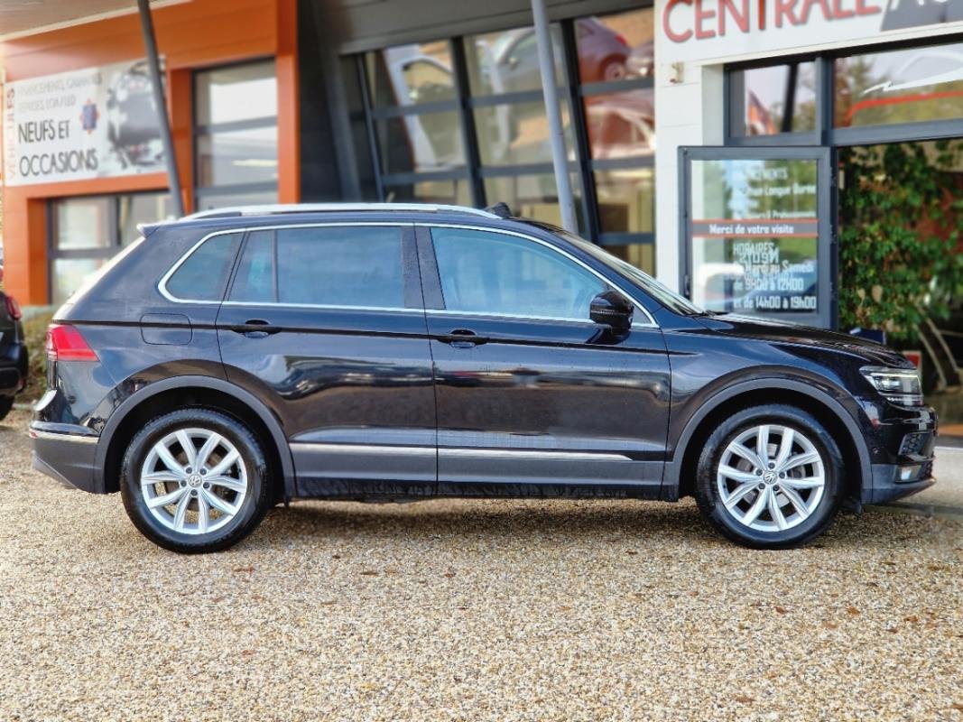 Volkswagen Tiguan - Photo 9