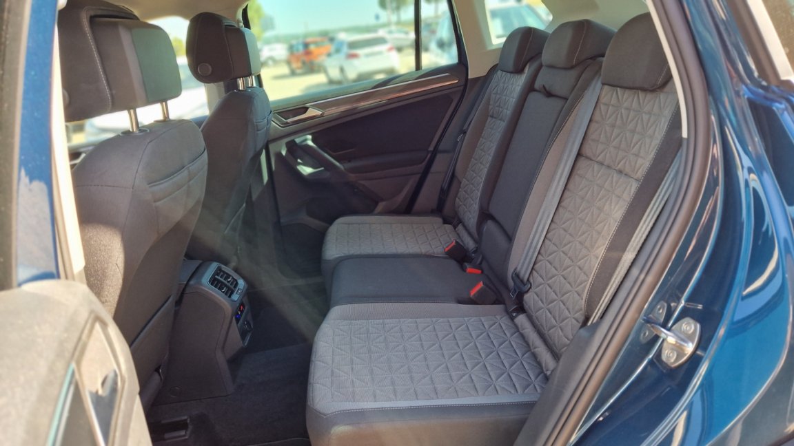Volkswagen Tiguan - Photo 22