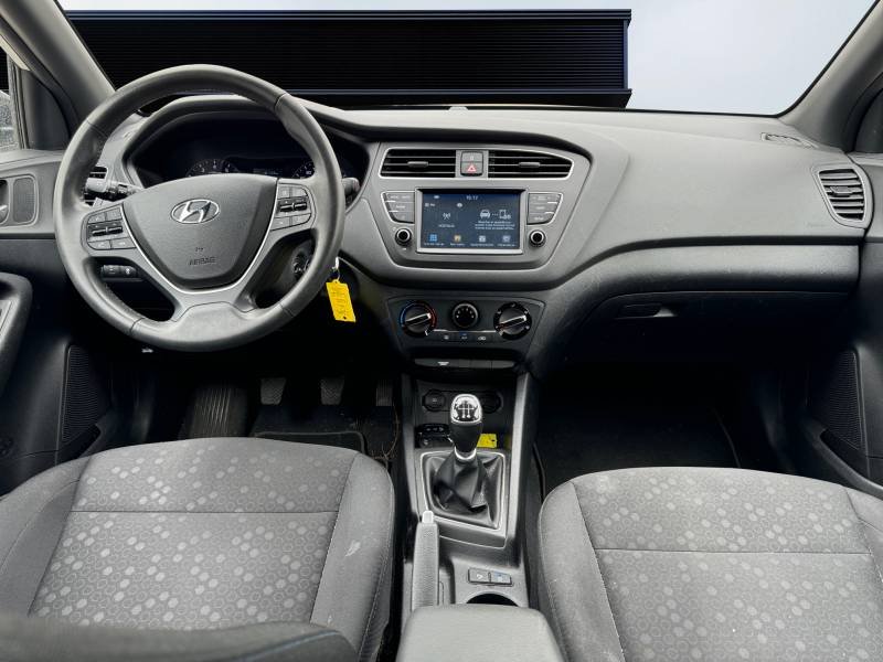 Hyundai i20 - Photo 11