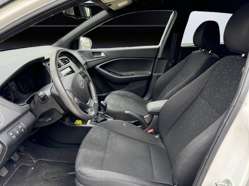 Hyundai i20 - Photo 10
