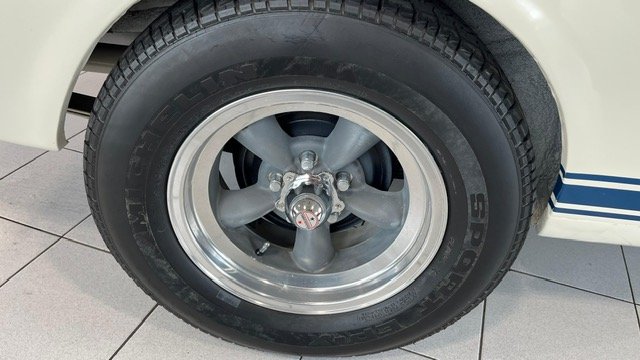 Ford Mustang - Photo 15
