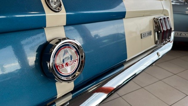 Ford Mustang - Photo 7