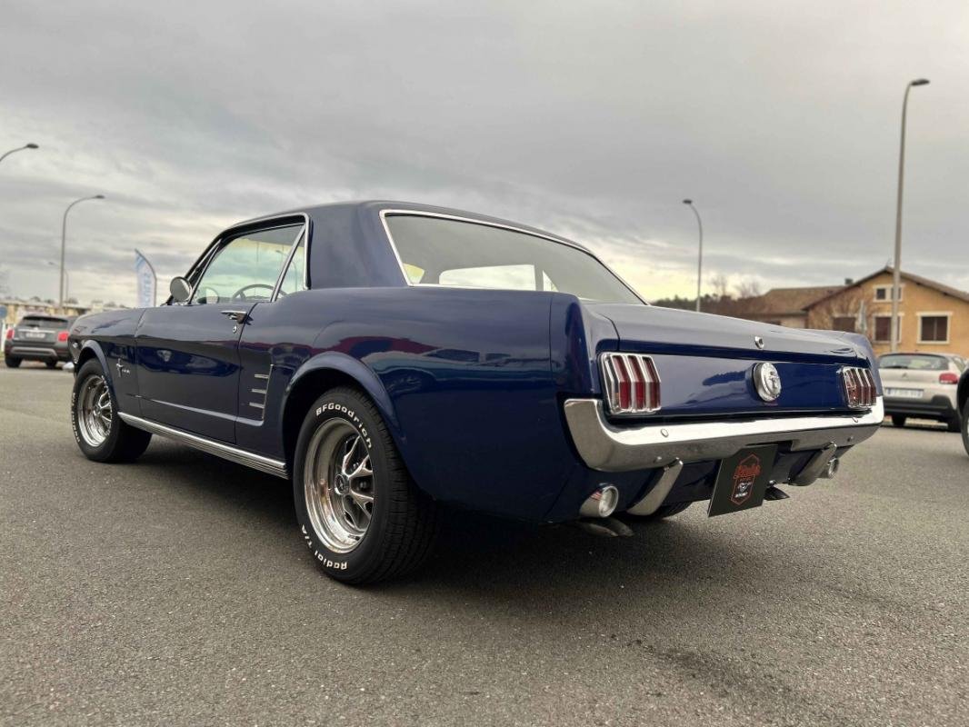 Ford Mustang - Photo 17