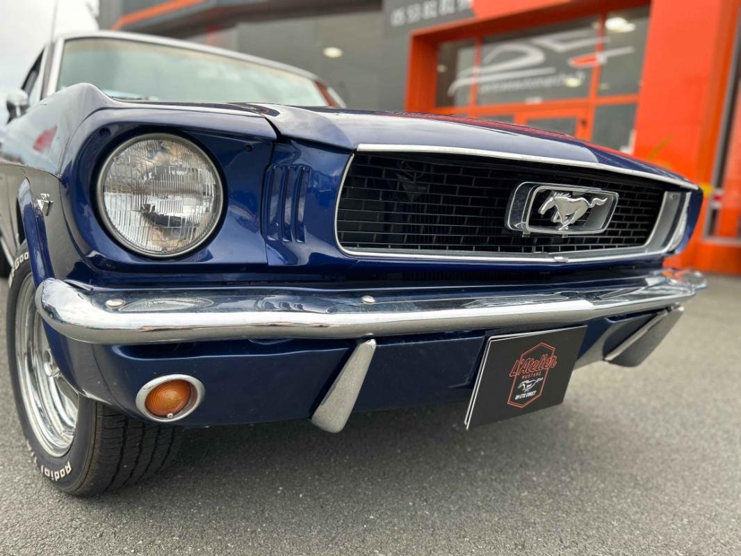 Ford Mustang - Photo 21