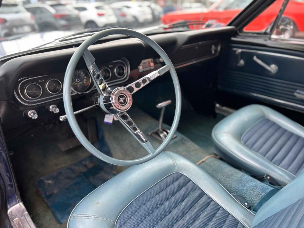 Ford Mustang - Photo 7