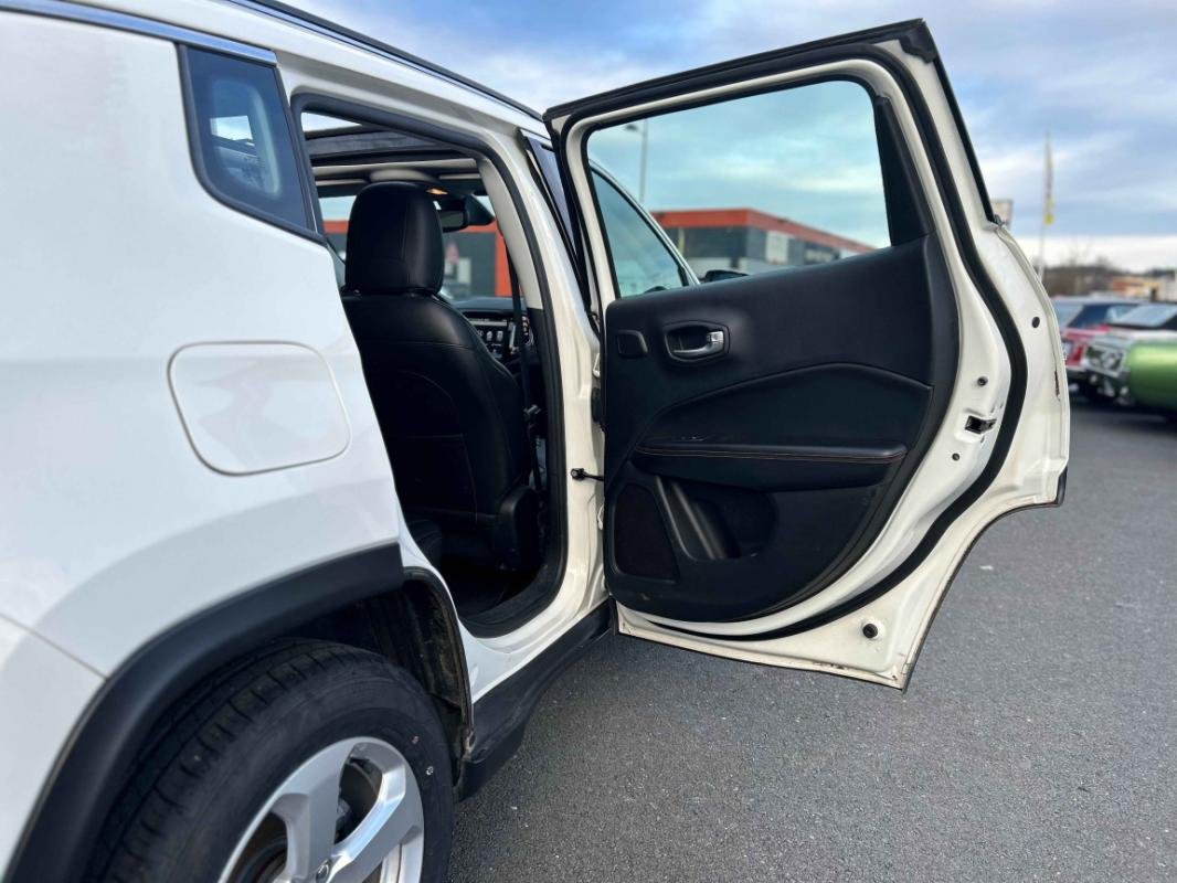 Jeep Compass - Photo 42