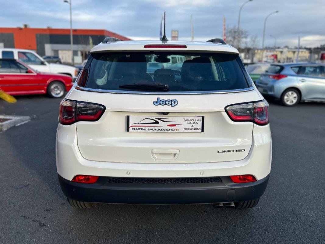 Jeep Compass - Photo 6