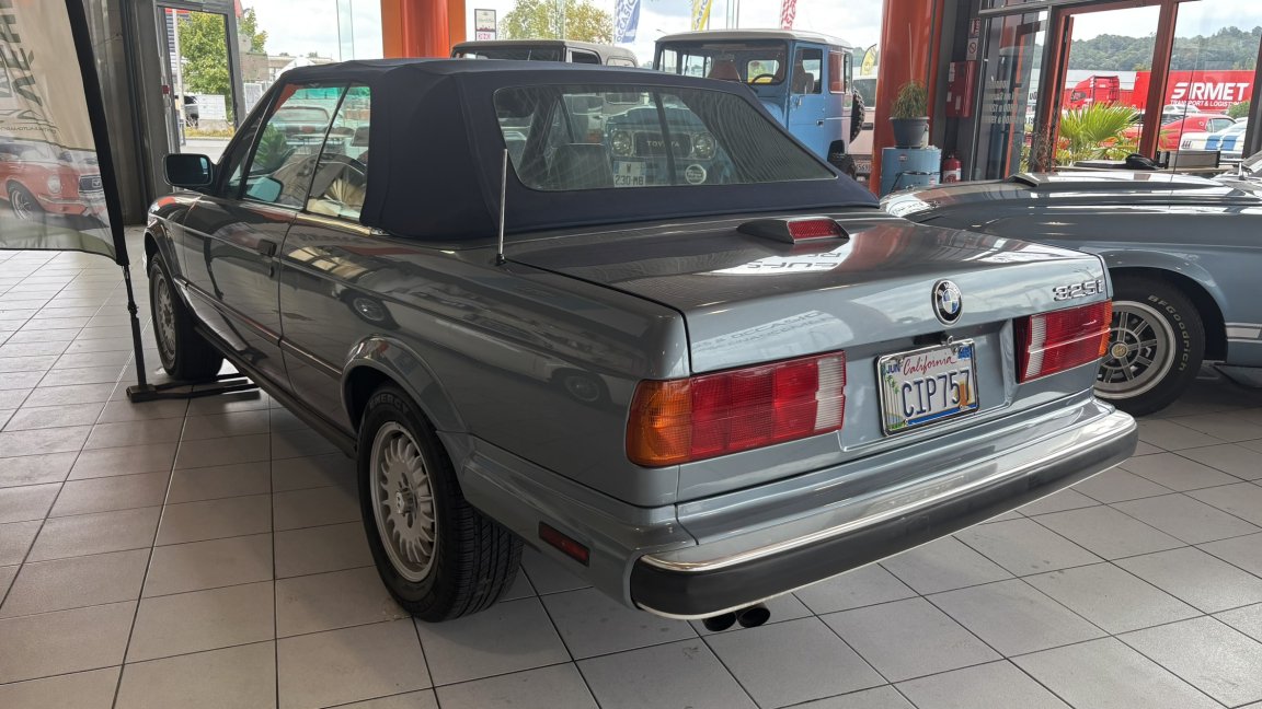 BMW Série 3 - Photo 2